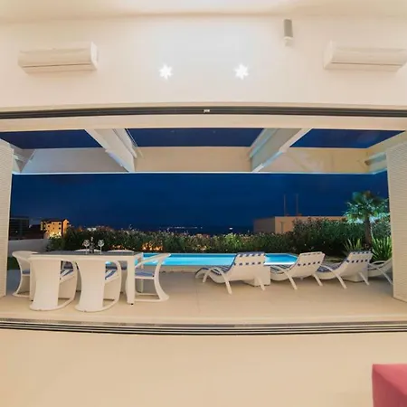 Villa Gold Fish Podstrana