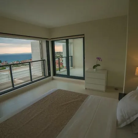 Villa Gold Fish *